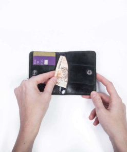 Carteira de bolso Revoada feita com câmara de pneu